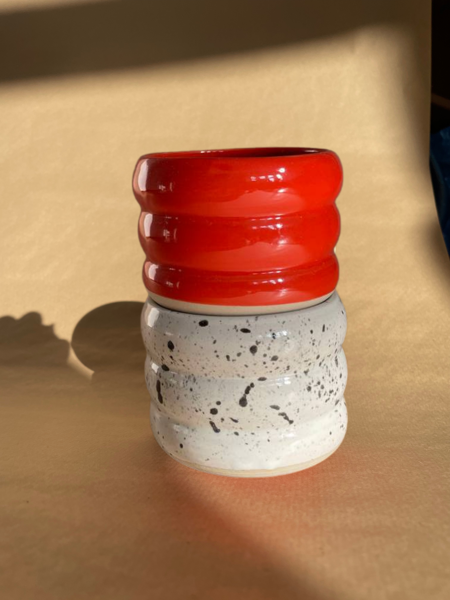 Becher Wobble Freckled