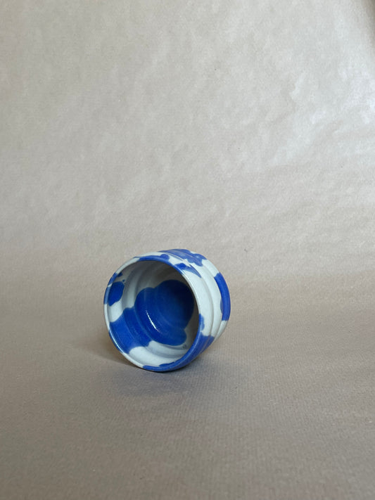 Becher Wobble Blau