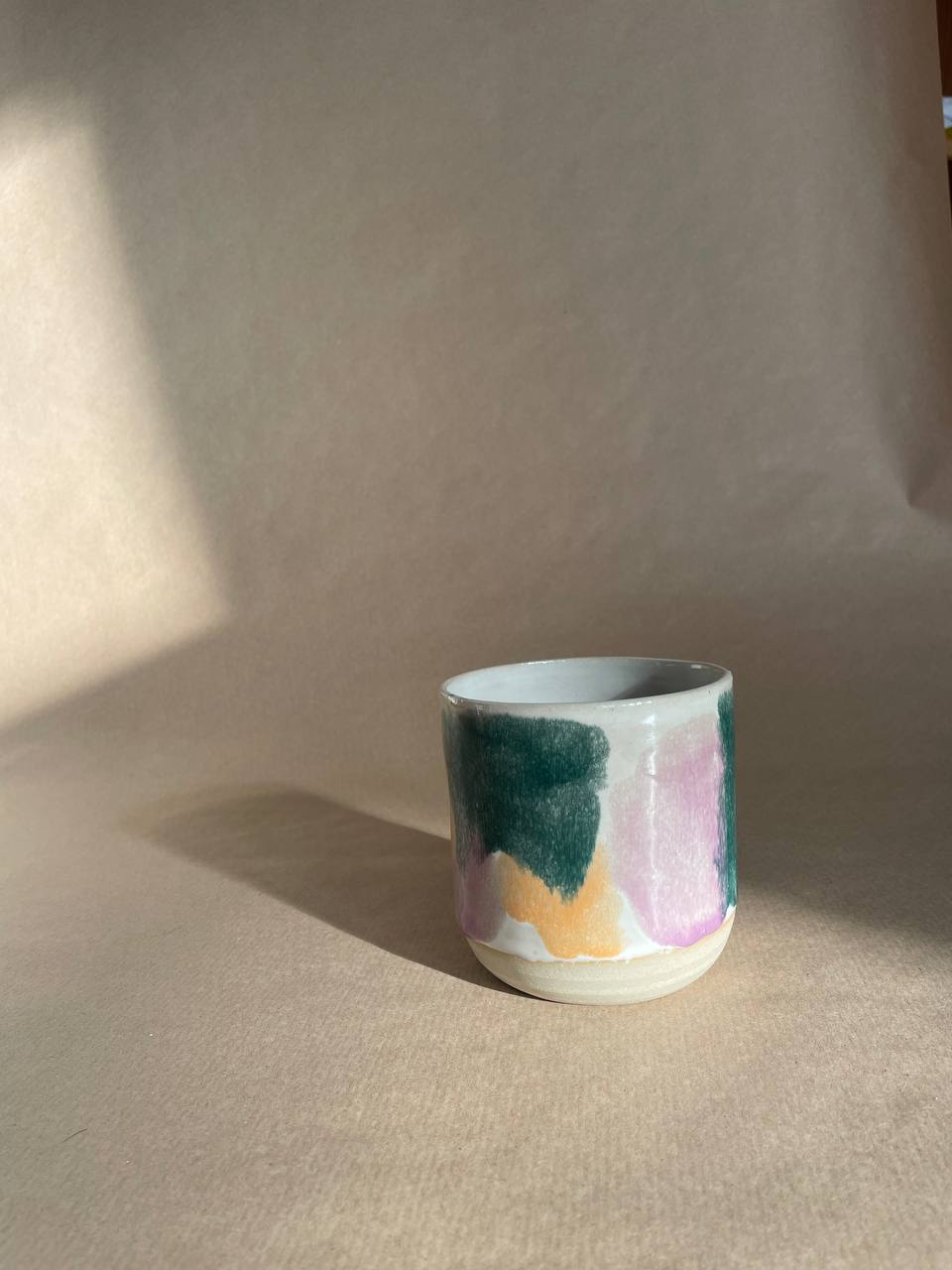 Becher Ava