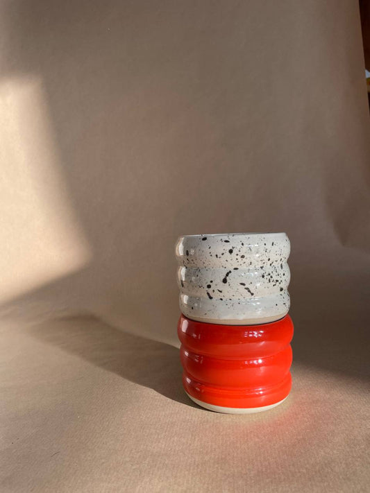 Becher Wobble Freckled
